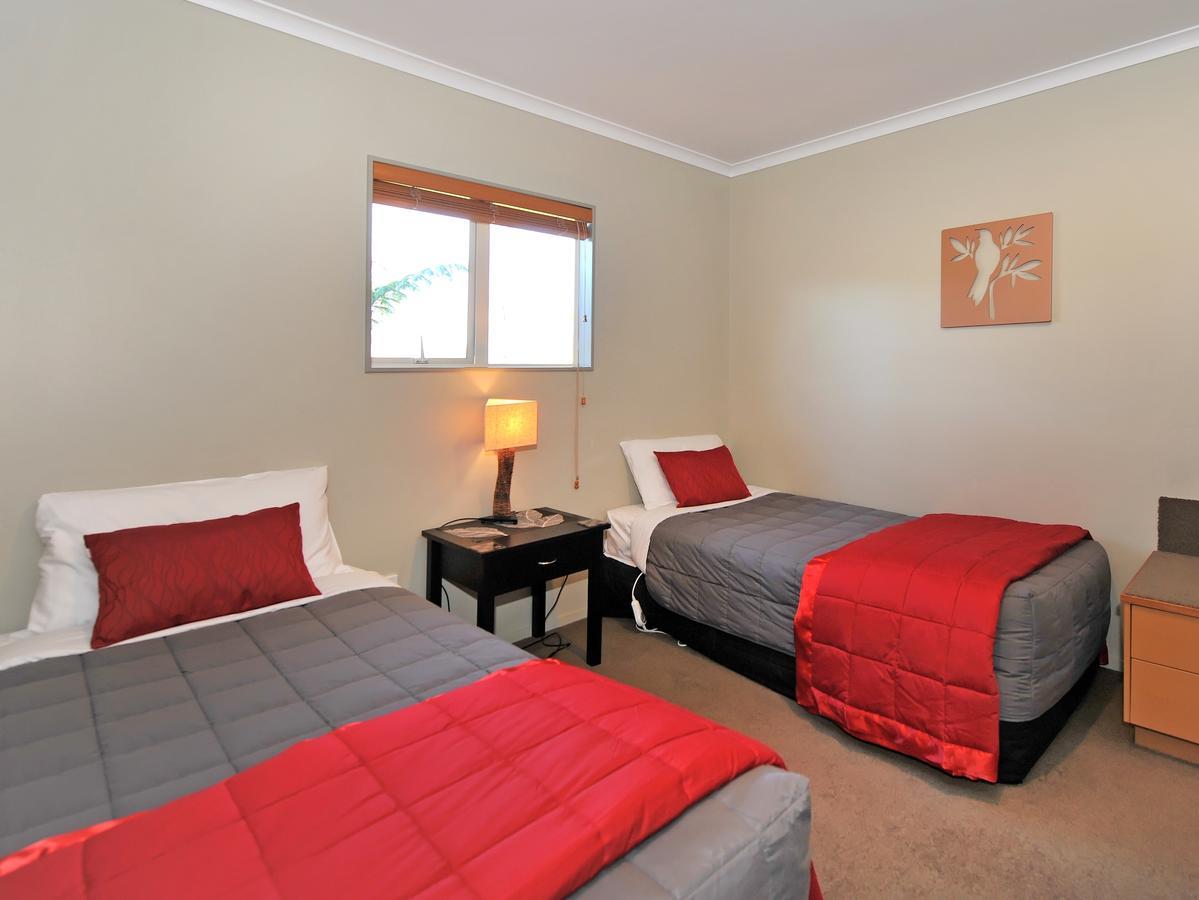 Mohua Motels Takaka Exterior photo