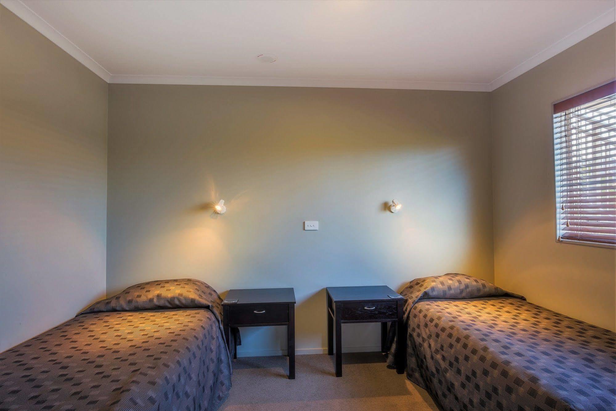 Mohua Motels Takaka Exterior photo